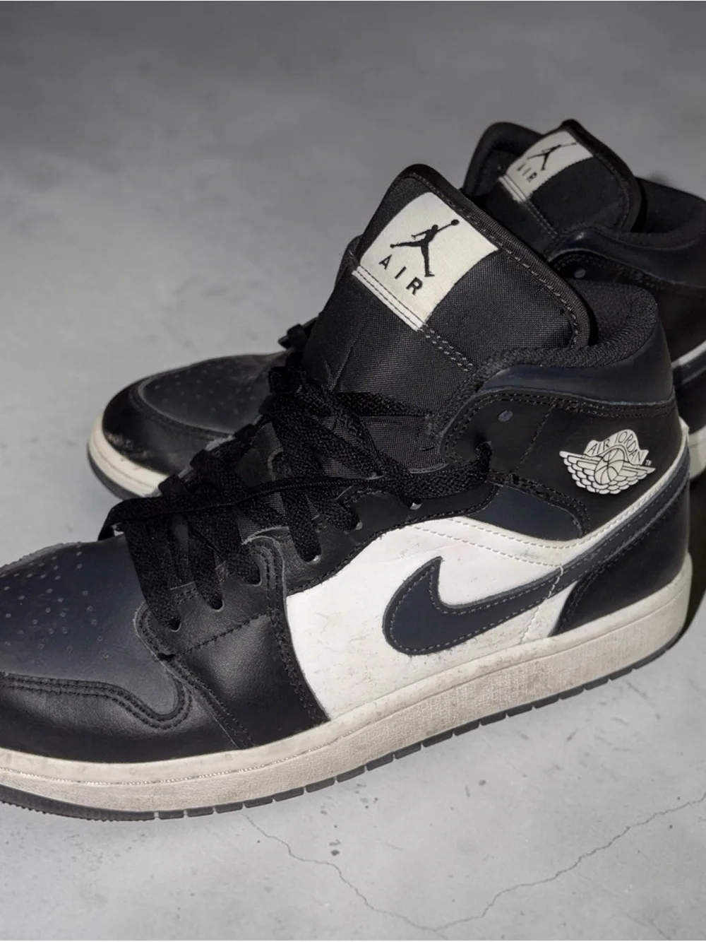 Jordan Retro High Top Sneakers in Black and White